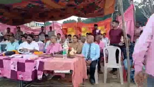 जागृति युवा क्लब दो दिवसीय फुटबॉल टूर्नामेंट का फ़ाइनल में शिवनगर टीम  एक गोल दाग कर जमाया कब्जा,जीता नगद ₹40000 इनाम