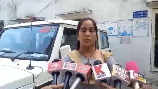 Meerut Patni Ko Dhokha dekar Fauji Ne ki teen shadiyan Ladakh mein tainat Hai Fauji Manish