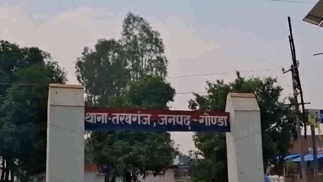 छात्रा के साथ दो युवकों ने की छेड़खानी व मारपीट, 1 महीने बाद ही नहीं हुई कोई कार्यवाही। छात्रा ने समाधान दिवस में मुख्य राजस्व अधिकारी से की शिकायत।