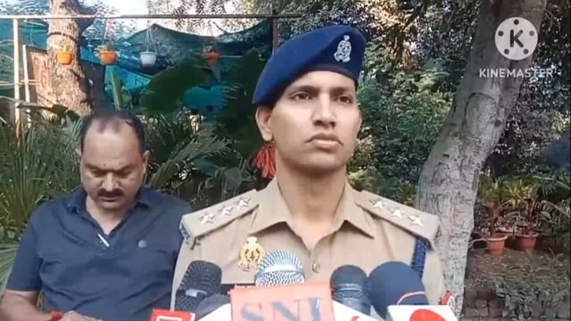 थाना एत्मादृॊला कटरा वज़ीर खा नर्सरी के पास एक व्यक्ति की सर को कुचलकर की गई हत्या