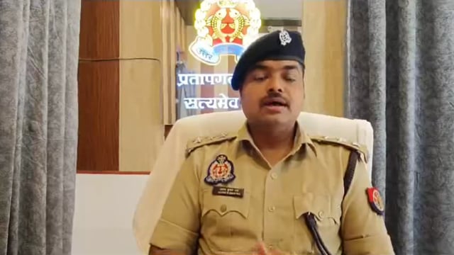 घर में घुसकर महिला से दूराचार करने वाले आरोपी पर मुकदमा दर्ज 


सीओ पट्टी आनन्द कुमार राय