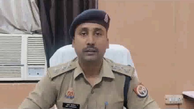 शाहजहांपुर तिलहर पुलिस व खाद्य विभाग की संयुक्त टीम ने अवैध मादक पदार्थ वा पान मसाला बरामद 