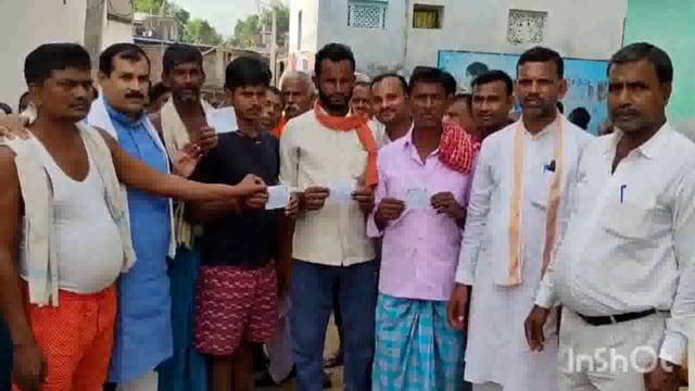 तेतरहाट एवं शर्मा पंचायत में पूर्व राजद विधायक फुलेना सिंह ने चलाया आरजेडी का सदस्यता अभियान।