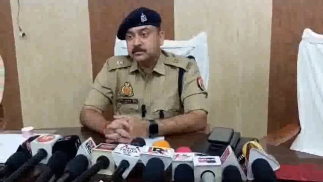 बिजली मिस्त्री की आशनाई में बिजली करंट लगाकर हत्या करने वाले तीन आरोपी गिरफ़्तार 
एएसपी दुर्गेश सिंह की बाइट