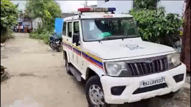 उदगिरात पत्नीची गोळ्या झाडून हत्या करणारा मुख्य आरोपी सोनू नाटकरे यांना पोलिसांनी पुण्यात ठोकल्या बेड्या