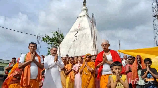 डकरा गांव में पुराने शिव मंदिर की जगह नए शिव मंदिर का निर्माण कार्य हुआ प्रारंभ।