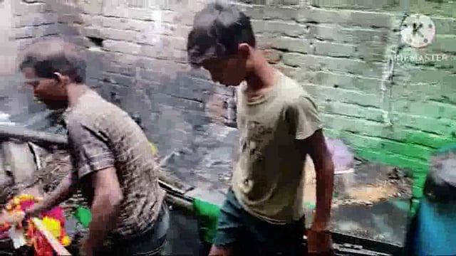 गालिमपुर गांव में बंद घर में आग लगने से घर का सारा सामान जलकर हुआ राख