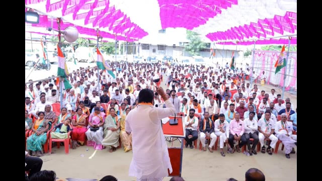 महाविकास आघाडी कार्यकर्त्यांचा संकल्प मेळावा संपन्न