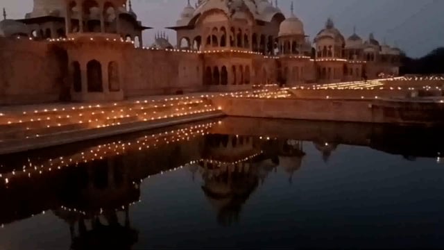 हिन्दू ह्रदय सम्राट महाराजा सूरजमल के समाधि स्थल कुसुम सरोवर (गोवर्धन) पर 11000हजार दीप जला किया दीपदान 