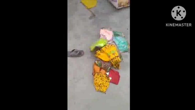 अमरपुर थाना क्षेत्र के लक्ष्मीपुर वार्ड संख्या 5 में कपड़े की दुकान में आग लगने से नगदी समेत 4 लाख का सामान हुआ जलकर राख