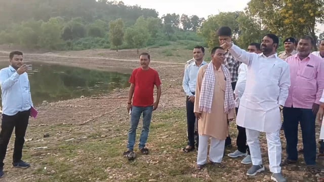 विधायक ने पदाधिकारियों एवं कार्यकर्ताओं के साथ छठ घाटों का किया निरीक्षण, दिये कई निर्देश 