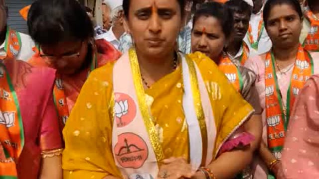 कडेगांव येथे भाजपचे उमेदवार यांच्या प्रचारास सुरवात लाडक्या बहीणींचा उत्स्फुर्त प्रतिसाद