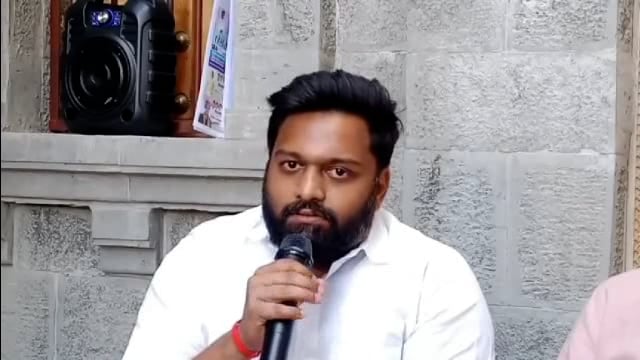 डॉ विश्वजित गायकवाड यांची उदगीर विधानसभा निवडणुकीच्या रिंगणातून माघार,पत्रकार परिषदेत दिली माहिती