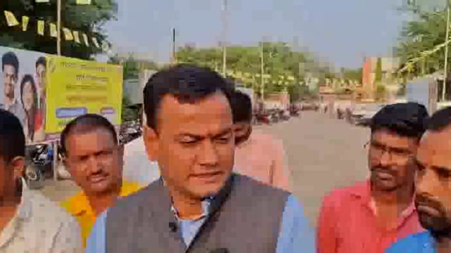 रामदास पाटील सुमठाणकर हिंगोली विधानसभेत कपाट हे चिन्ह घेऊन मैदानात अपक्ष म्हणून उतरले आहेत.