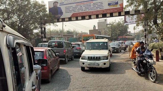 राया में लगा जाम लोग रहे परेशान 