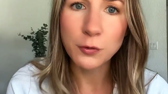 Customer comparing Gr&uuml;ns to green powders