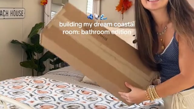 Vimeo video preview for Bayside Seashells Bath Accessories - 1026995418