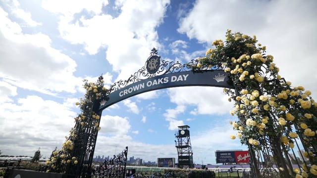 Jockeys and Trainers get set for Crown Oaks