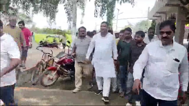 मंत्री जी ने छठ घाटों का लिया जायजा; दिए आवश्यक दिशा निर्देश 