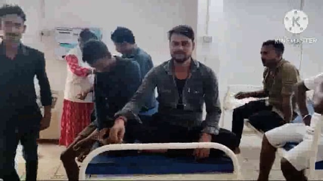 कजरा गांव में गीदड़ के काटने से चार युवक जख्मी । दहशत का माहौल।