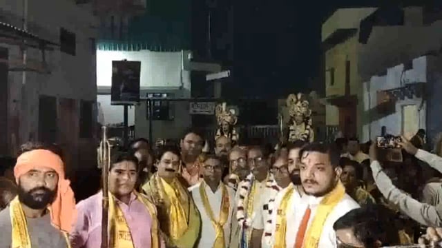 कृष्ण बलराम ने किया कंस के हाथी का वध लगे कृष्ण बलराम के जयकारे निकाली आकर्षक झांकियां