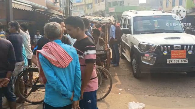 डीएम के निर्देशानुसार एसडीएम बांका की अगवाई में अमरपुर में चलाया गया अतिक्रमण हटाओ अभियान। 