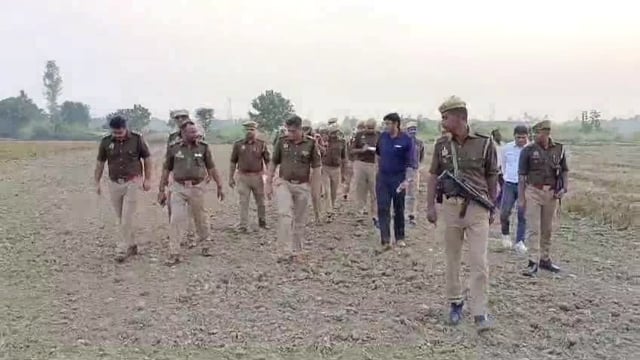 अंबेडकर नगर 
मा0 मुख्यमंत्री उ0प्र0 शासन श्री योगी आदित्यनाथ जी के जनपद में संभावित आगमन के दृष्टिगत SP अम्बेडकरनगर व ASP पश्चिमी तथा CO टाण्डा द्वारा सुरक्षा व्यवस्था के दृष्टिगत थाना इब्राहिमपुर क्षेत्र अन्तर्गत कार्यक्रम स्थल का निरीक्षण कर सम्बंधित को दिए गए आवश्यक दिशा निर्देश।