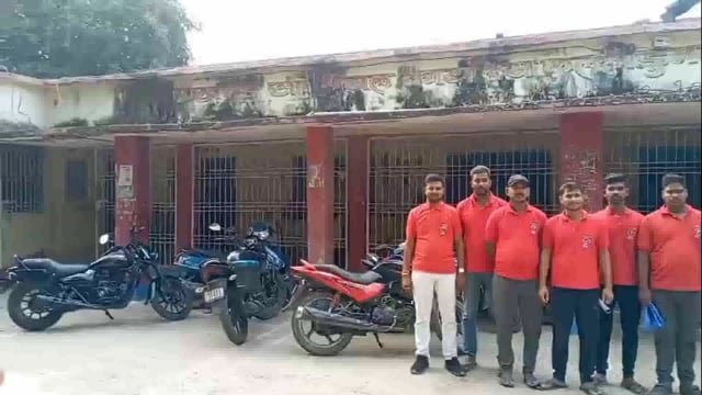 पारिश्रमिक नहीं मिलने पर आपदा मित्रों ने अंचलाधिकारी से सुनाई अपनी आप बीती