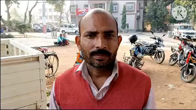 विशंभरचक् बी डी अकैडमी स्कूल के समीप घर के बाहर खरी बाइक को चोरों ने चोरी किया।