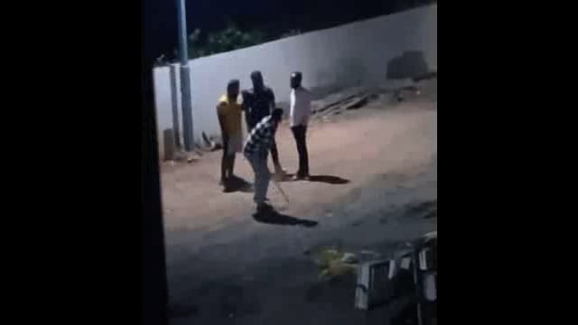 विश्वजित गायकवाड यांच्या गाडीच्या काचा फोडल्या सर्व घटना सीसीटीव्हीत कैद