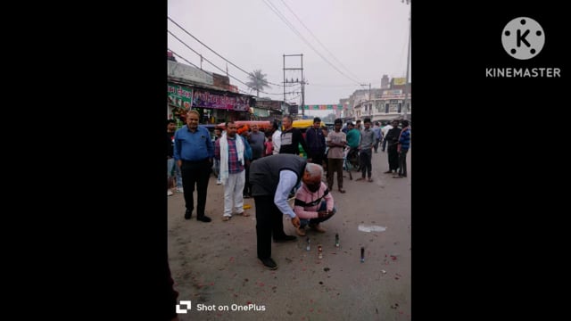 झारखंड में इंडिया गठबंधन की जीत को लेकर राजद कार्यकर्ताओं ने मनाया जश्न