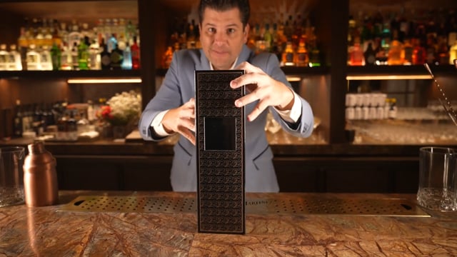 Video Appearing Bottle by Twister Magic
