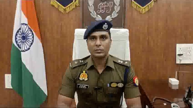 पुलिस अधीक्षक प्रतापगढ़ ने पुलिस के अधि0/कर्म0गणों को मौलिक कर्तव्यों और संविधान के आदर्शों पर चलने की दी सलाह  बयान बाइट