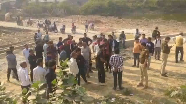 ट्रेन की चपेट में आने से युवक की हुई दर्दनाक मौत