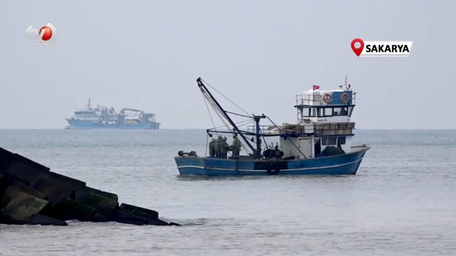 Balıkçı Teknelerine Nehir Engeli Balıkçılar Farklı Limanlara Yöneldi