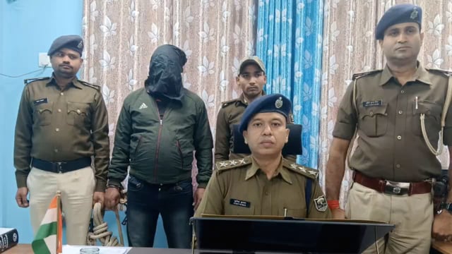 करायपरसुराय थानाअंतर्गत पिछले दिनों माँ के श्रद्धकर्म में नाच प्रोग्रम एक व्यक्ति की मौत,अभियुक्त गिरफ्तार,हिलसा SDPO