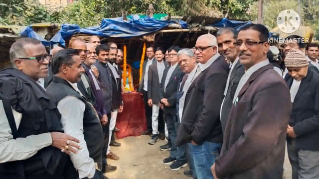 नवादा जिला अधिवक्ता दिवस पर डॉ राजेंद्र प्रसाद की जयंती समारोह आयोजित कर मनाया गया