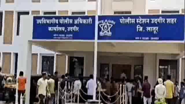 दबीपुरा वडार गल्ली येथे एकास चाकूने मारहाण,दोघांवर गुन्हा दाखल