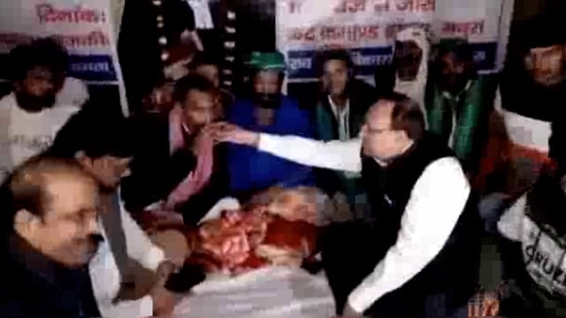 अखिल भारतीय समता फाउंडेशन महात्मा ज्योतिबा फूले विकास समिति मथुरा की भूख हड़ताल पांचवें दिन हुई समाप्त