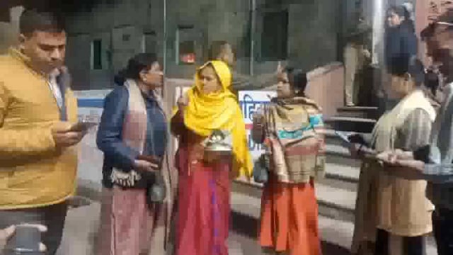 मथुरा अखिल भारत हिंदू महासभा जिला अध्यक्ष छाया गौतम और पूजा शर्मा ने किया जन्मभूमि पर देहरी पूजन