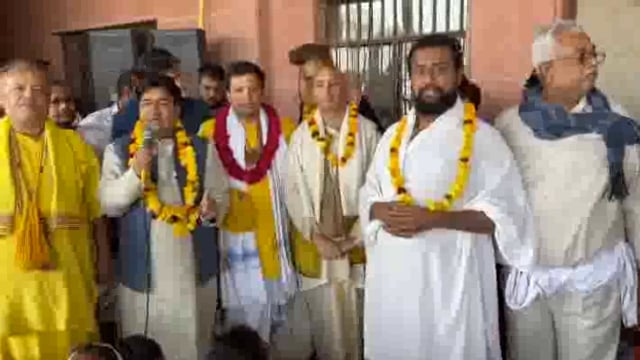 बांग्लादेश में बने एक हिंदू राष्ट्र भारत भेजे शांति सेना हिंदुओं पर हो रहे  अत्याचार से करें सुरक्षा