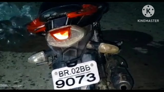 पुलिस ने परना डाबर थाना क्षेत्र के पचंबा के शनिचरा मोड़ से एक बाइक पर लदा 60 लीटर महुआ शराब को किया जप्त,धंधेबाज फरार