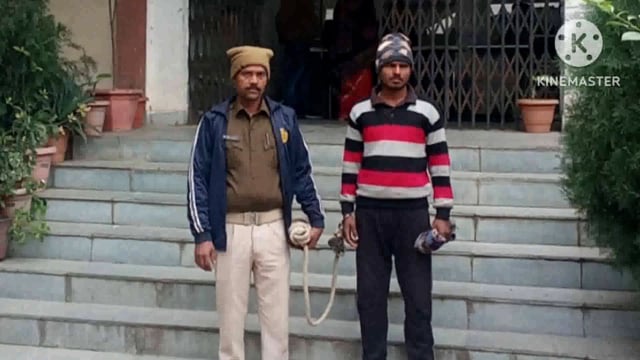 पुलिस ने 200 लीटर महुआ शराब के साथ एक बाइक सवार को किया गिरफ्तार