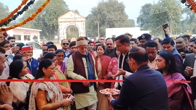 शाहजहांपुर द्वारा। जनपद शाहजहांपुर में फैक्ट्री इस्टेट श्री राम लीला मैदान एक सामुहिक विवाह का आयोजन किया गया।