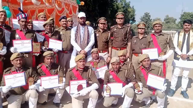 माट मिनी स्टेडियम में प्रांतीय रक्षक दल का जिला स्तरीय स्थापना दिवस मनाया गया इसकी मुख्य अतिथि क्षेत्रीय विधायक रहे