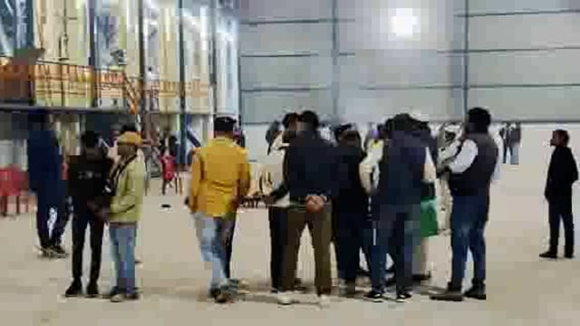 चार युवकों ने मिलकर चावल प्रोसेसिंग यूनिट किया तैयार हर घंटे 8 टन चावल उत्पादन की क्षमता 200 लोगों को मिलेगा रोजगार 