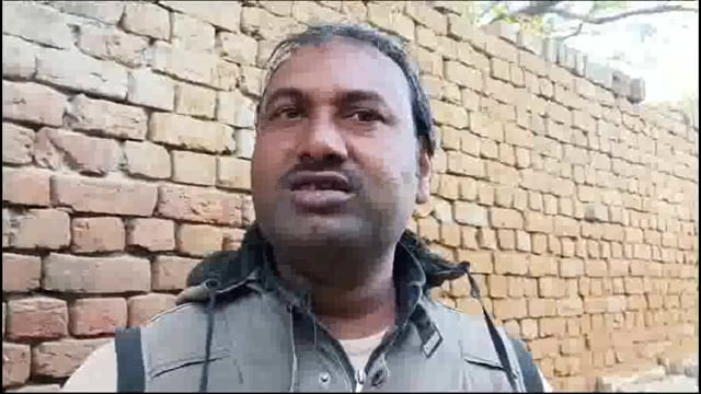 पानीगांव में एमएलसी योगेश नौहवार ने नारियल फोड़कर किया इंटरलॉकिंग खड़ंजे का शिलान्यास।