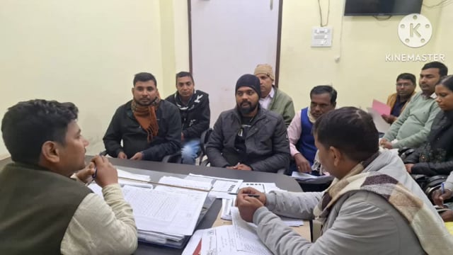 बीडीओ ने आवास सहायकों के साथ की बैठक। कार्य प्रारंभ नहीं करने वाले लाभुकों पर नीलाम पत्रवाद की बात कही।