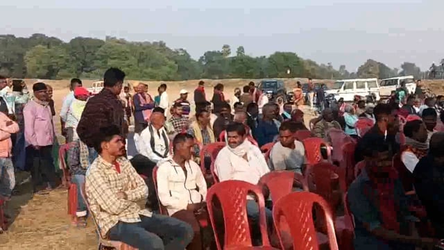 विधायक, प्रमुख एवं मुखिया ने संयुक्त रूप से खेल मैदान का किया शिलान्यास, कई योजनाओं का किया उद्घाटन