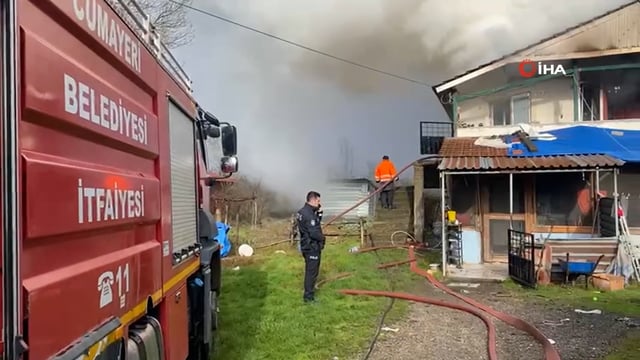 Hızlı müdahale iki katlı evi kurtardı